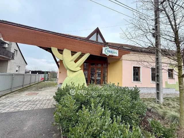 Eladó ház Villány 370 nm