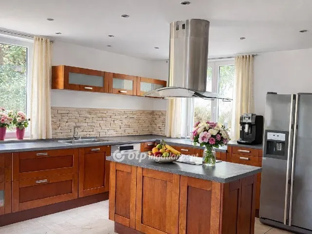 Eladó ház Pécs 363 nm