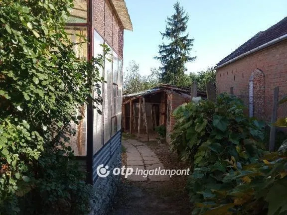 Eladó ház Sásd 67 nm