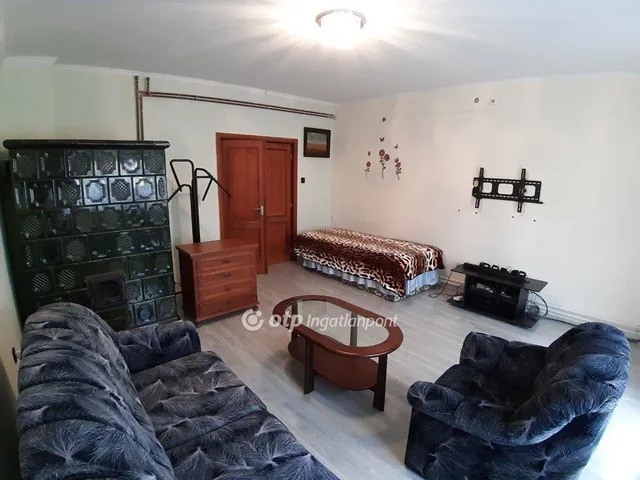 Eladó ház Balatonendréd 255 nm