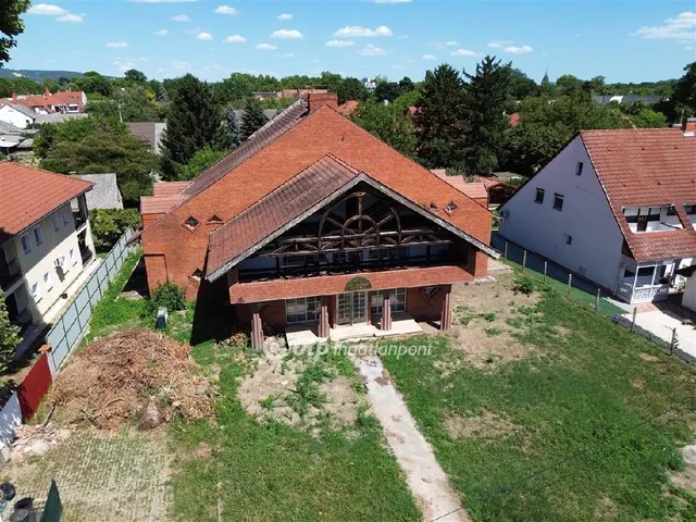 Eladó kereskedelmi és ipari ingatlan Harkány 277 nm