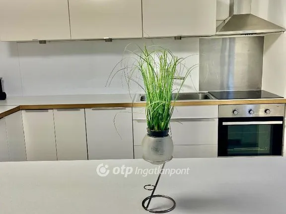 Eladó lakás Komló 52 nm