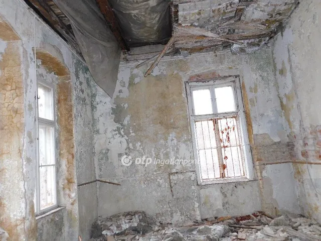 Eladó ház Sásd 1800 nm