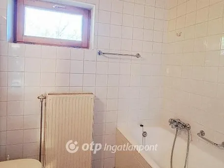 Eladó ház Balatonakarattya 98 nm