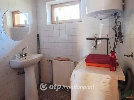 Eladó ház Balatonakarattya 98 nm