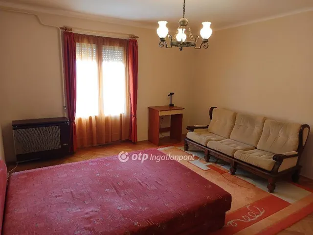 Eladó lakás Pécs 36 nm