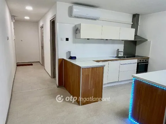 Eladó lakás Komló, Kökönyös 52 nm