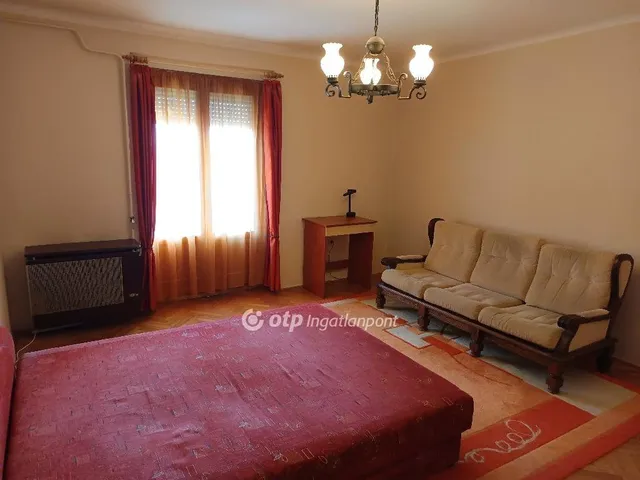 Eladó lakás Pécs 36 nm