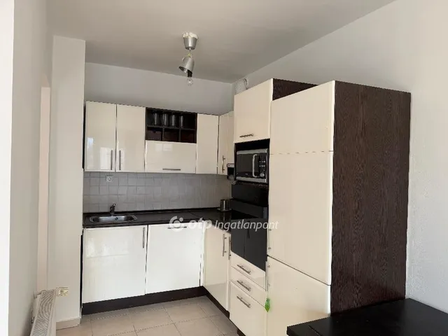 Eladó lakás Pécs, Belváros 64 nm