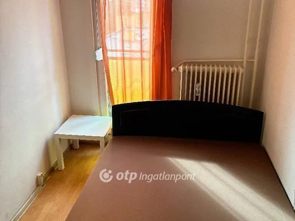 Eladó lakás Pécs, Uránváros 47 nm