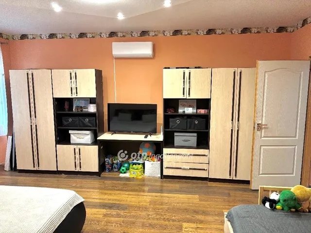 Eladó lakás Paks 80 nm