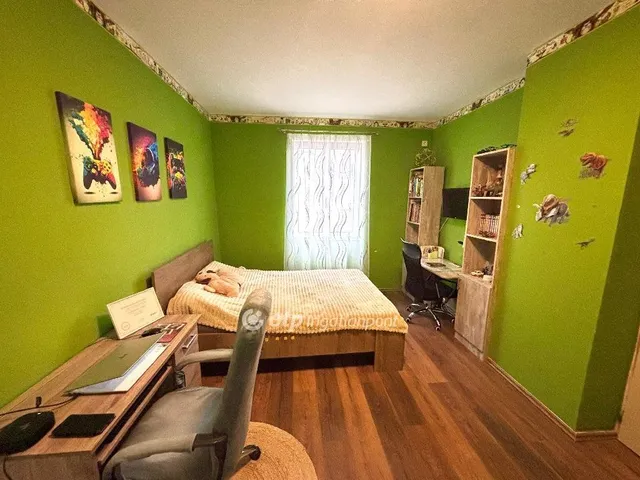 Eladó lakás Paks 80 nm