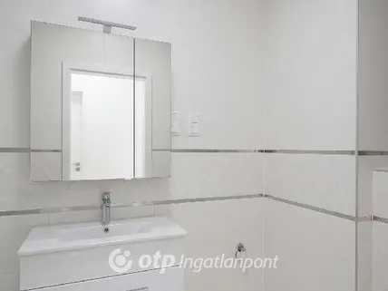 Eladó lakás Balatonkenese 61 nm