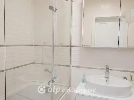 Eladó lakás Balatonkenese 61 nm