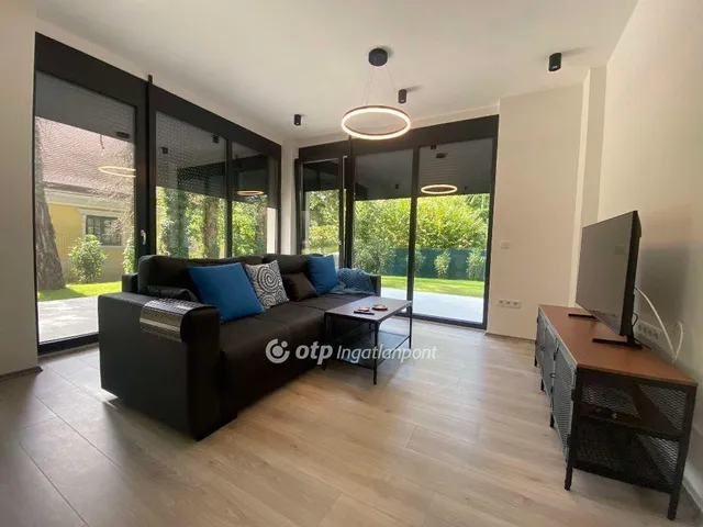 Eladó üdülő és hétvégi ház Balatonfenyves 67 nm