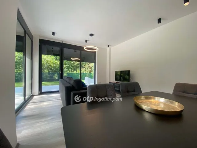 Eladó üdülő és hétvégi ház Balatonfenyves 67 nm