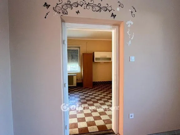 Eladó ház Szászvár 70 nm