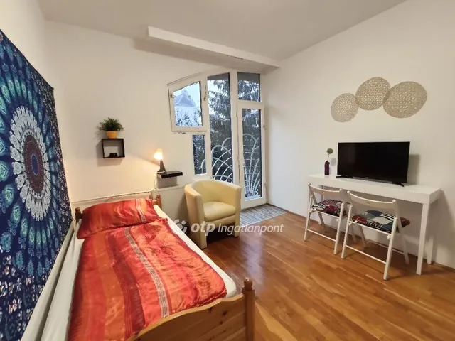 Eladó lakás Pécs 98 nm