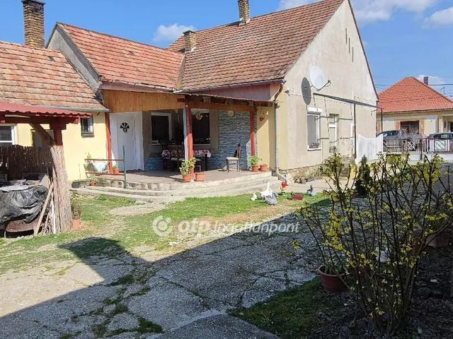 Eladó ház Felsőszentmárton 120 nm