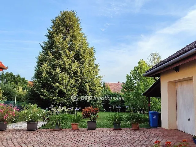 Eladó ház Siklós 114 nm