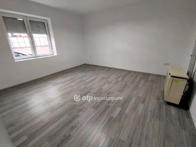 Eladó ház Lánycsók 93 nm