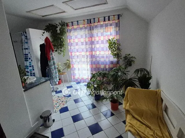 Eladó ház Kozármisleny 170 nm