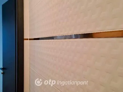 Eladó lakás Balatonakarattya 121 nm