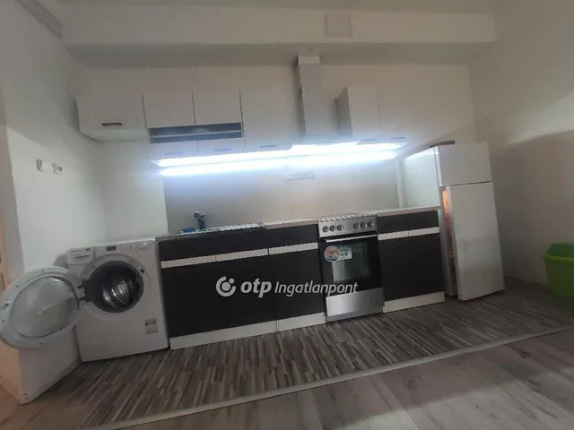 Eladó lakás Pécs 98 nm