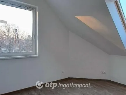 Eladó lakás Balatonakarattya 130 nm