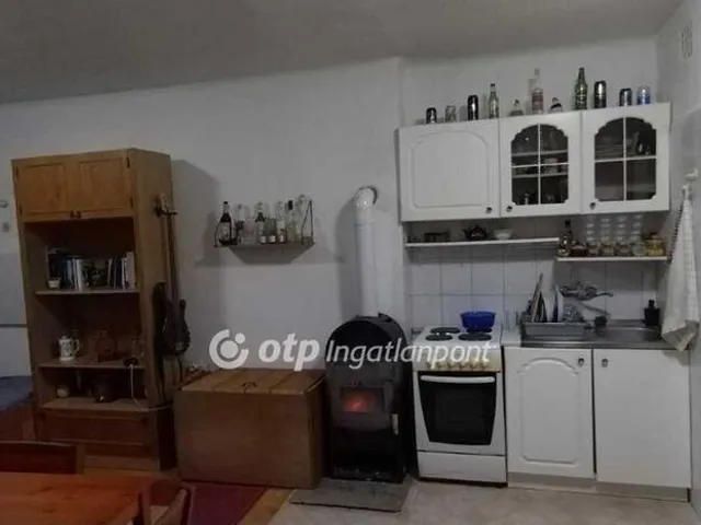 Eladó lakás Pécs 33 nm