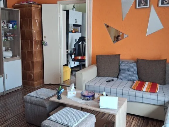 Eladó lakás Komló 50 nm