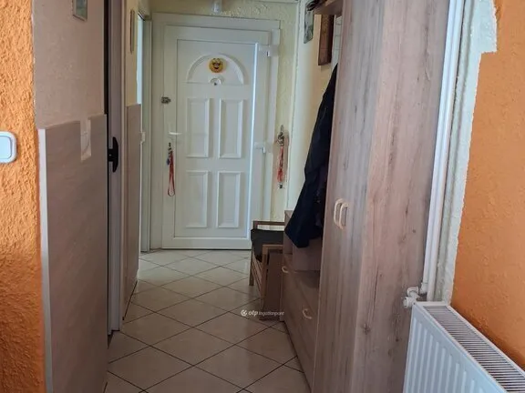 Eladó lakás Komló 50 nm