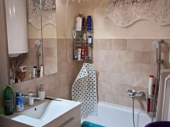 Eladó lakás Komló 50 nm