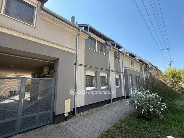 Eladó lakás Bóly 61 nm