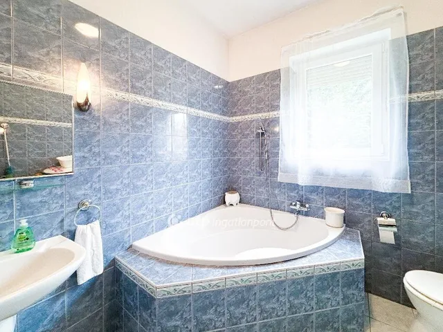 Eladó ház Balatonszemes 212 nm