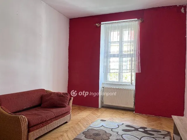 Eladó lakás Pécs 112 nm