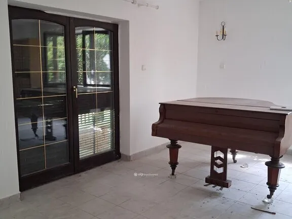 Eladó ház Egerág 260 nm