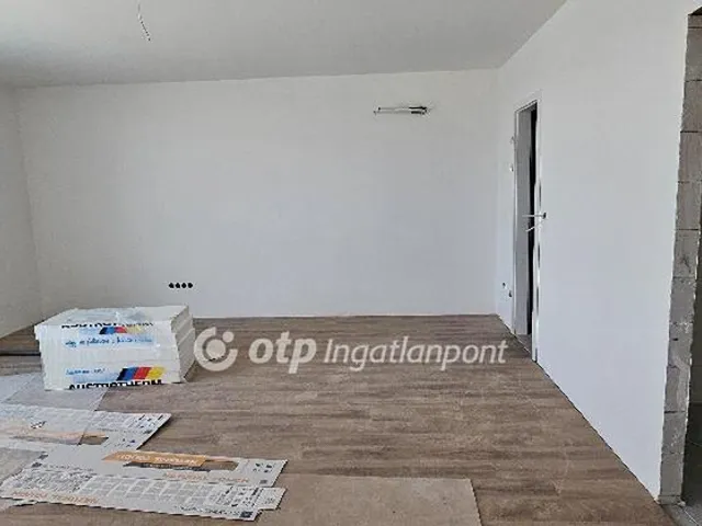 Eladó lakás Pécs 66 nm