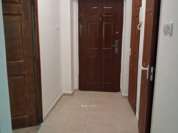 Eladó lakás Komló 48 nm