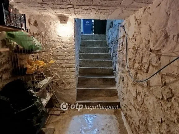 Eladó ház Pécs 235 nm