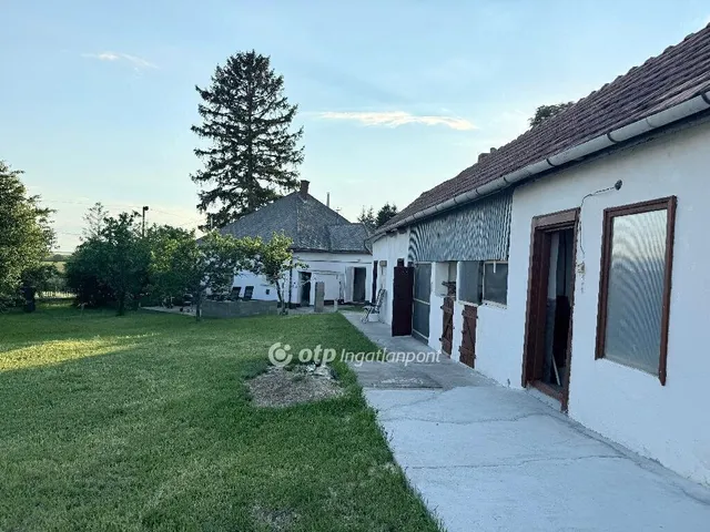 Eladó ház Geresdlak 73 nm