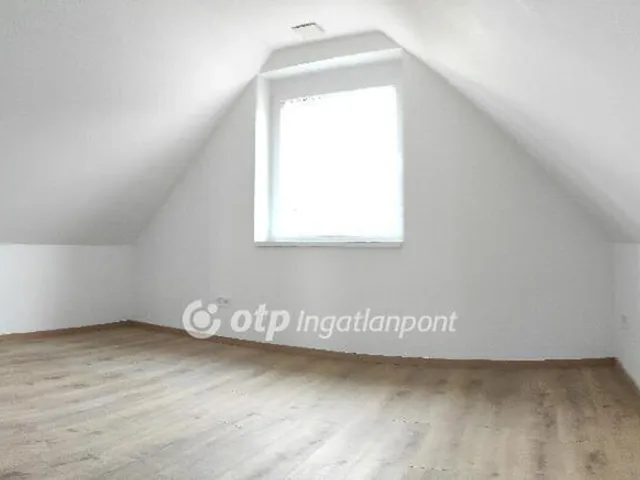 Eladó ház Aranyosgadány 198 nm
