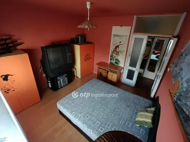 Eladó lakás Komló 48 nm