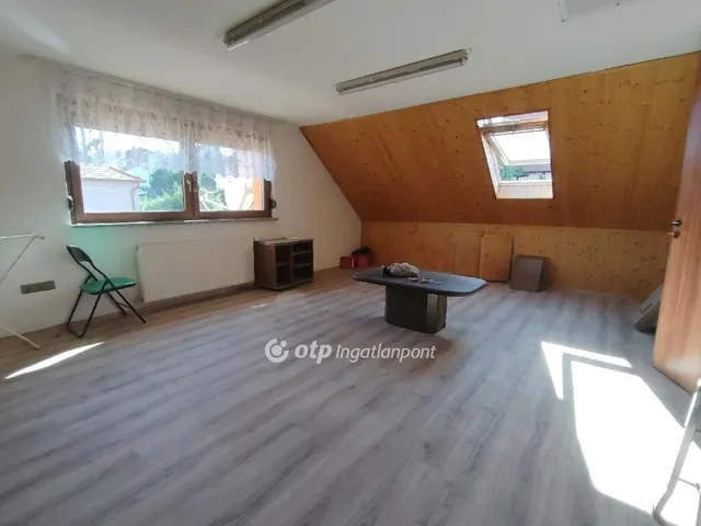 Eladó ház Hosszúhetény 240 nm