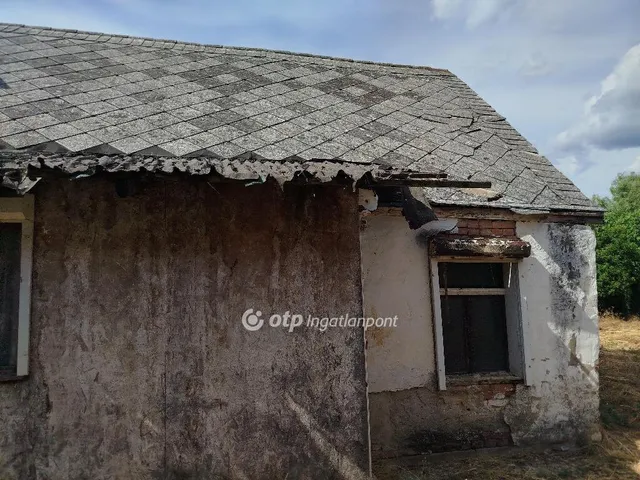 Eladó telek Egerág 1524 nm
