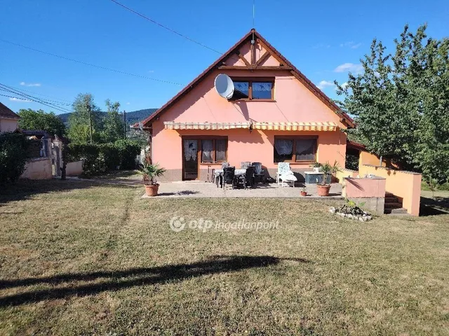 Eladó ház Hosszúhetény 240 nm