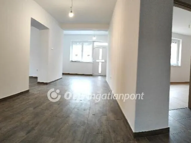 Eladó ház Aranyosgadány 198 nm