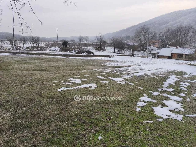 Eladó telek Villánykövesd 3198 nm