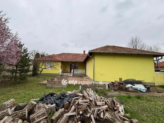 Eladó ház Mohács 215 nm