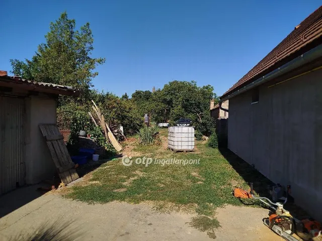 Eladó ház Szentlőrinc 48 nm